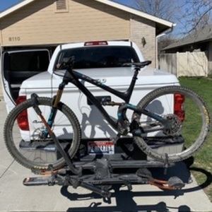 2018 Yeti SB 5.5 Black and Teal