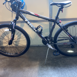 2021 Trek 820 Silver, gray or bare metal