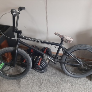 2020 WeThePeople Crysis Black