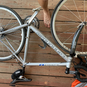 2006 Cannondale CAAD8 Silver, gray or bare metal