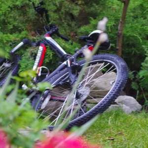 2012 Specialized Hardrock Black, White, and Red