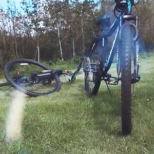 Hyper Hyper Bear 27.5 in aluminum Black and Blue