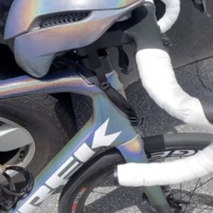 2021 Trek Emonda project 1 prismatic pearl Purple