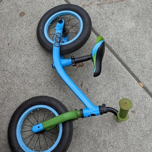 Giant Pre Blue and Green