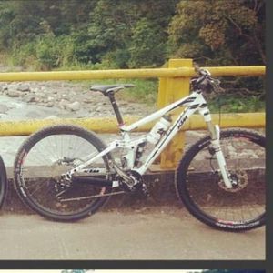 2015 KTM LYCAN White