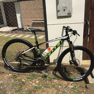 2015 SCOTT SCALE 750 Black, White, and Green