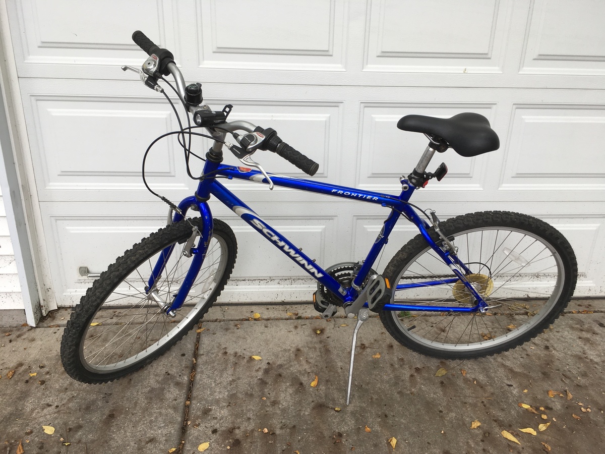 schwinn frontier men's bike