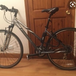 2003 Trek 7100 Ladies Hybrid Blue and Silver, gray or bare metal