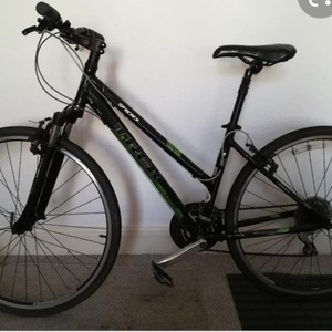 2003 Trek 7100 Ladies Hybrid Blue and Silver, gray or bare metal