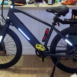 2019 Ride1Up Core 5 Silver, gray or bare metal and Yellow or Gold