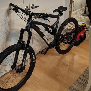 2019 Diamondback Large (19") Blue
