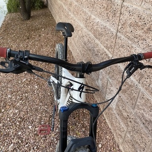 2019 Specialized Stumpjumper Comp Alloy 27.5 White