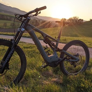 2021 Specialized Kenevo Green