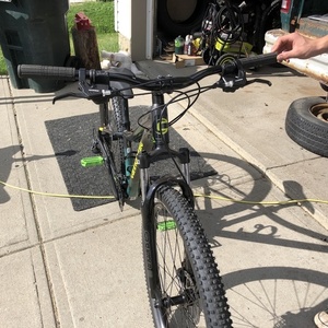 2021 Cannondale Black and Green