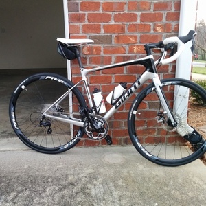 2015 Giant Defy Advanced 2 Silver or Gray