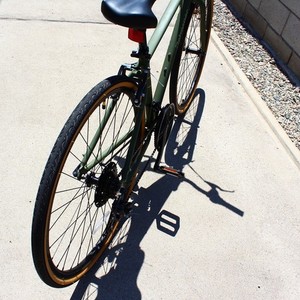Retrospec Atlas Hybrid Bike - 21 Speed Green