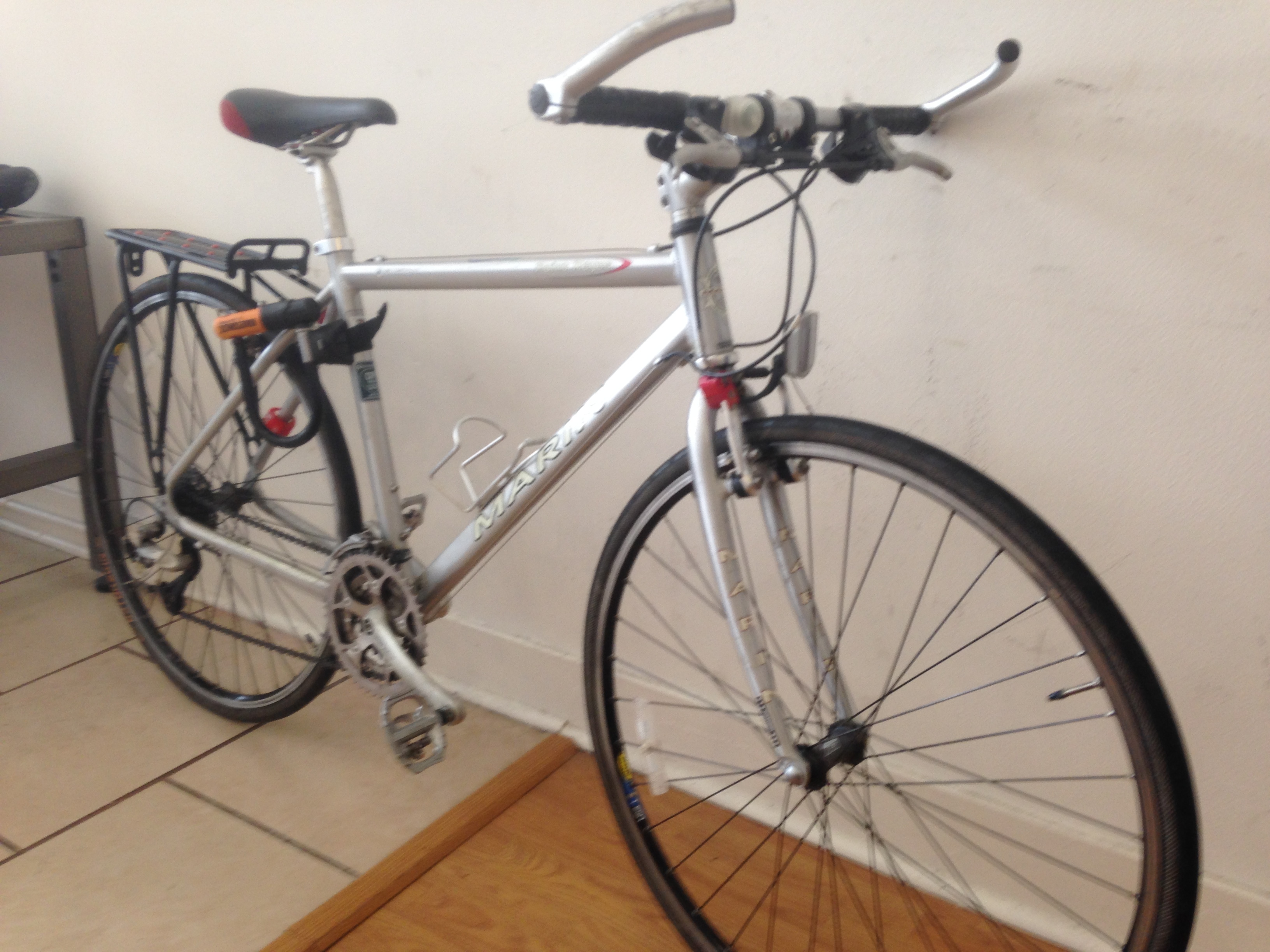 marin point reyes hybrid bike