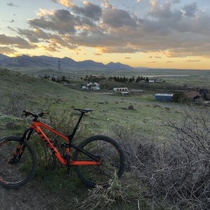 2018 Trek Slash 9.8 Orange and Black