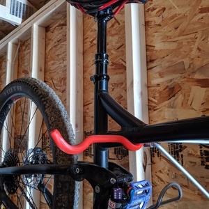 2017 Norco Bikes Fluid 7.1+ Black and Red