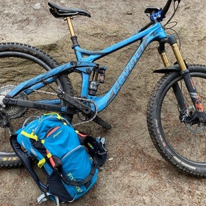 2018 Devinci Troy Blue