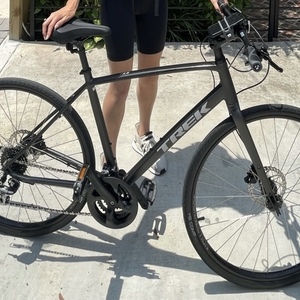 2021 Trek FX2 Black