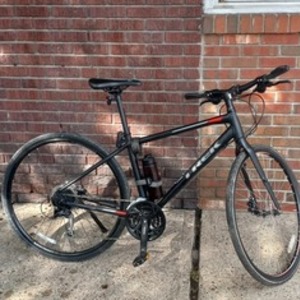 2021 Trek FX3 Black