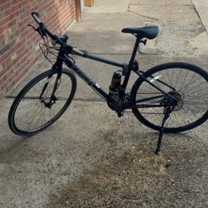 2021 Trek FX3 Black