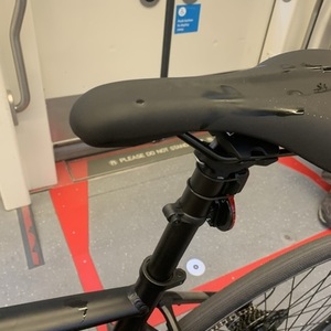 2021 Specialized Sirrus 2.0 Black and Black