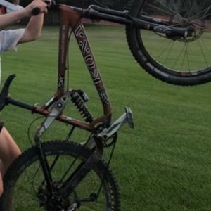 2007 Kona Stinky 16.5 Brown