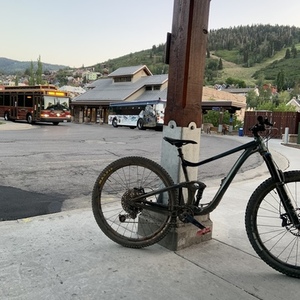 2021 Giant Giant Trance 2 Large Black and Green