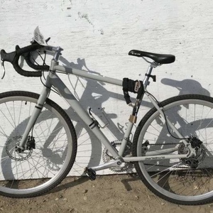 CCM Sutherland Silver, gray or bare metal