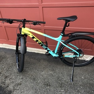 2021 Trek Marlin 5 Teal and Yellow or Gold
