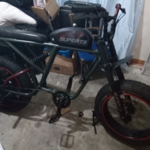 2020 Supercycle R series class 2 personal mobility device (electric unicycle, etc) Green