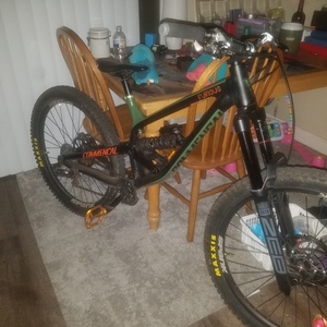 2018 Commencal Bikes Furious Black and Green