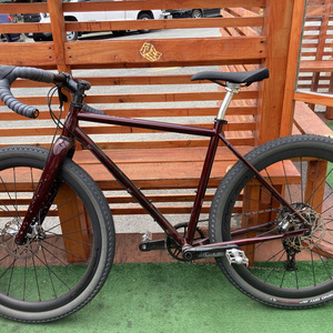 2021 Kona Rove LTD Red