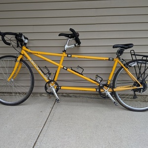 2001 Santana Cycles Arriva tandem Yellow or Gold