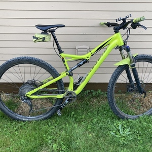 2017 Specialized Camber Yellow or Gold