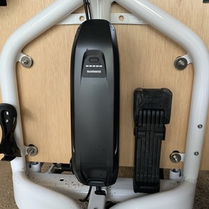 2021 Larry Vs Harry Bullitt cargo bike (front storage) White