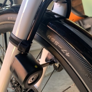 2021 Larry Vs Harry Bullitt cargo bike (front storage) White