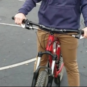 2019 Diamondback Hook Red and Black