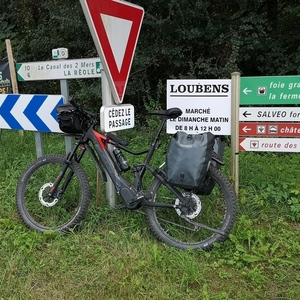 BULLS Bikes E-Stream EVO AM 3 27,5+ Black and Red