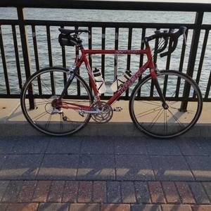 2005 Trek 2200 Red and White