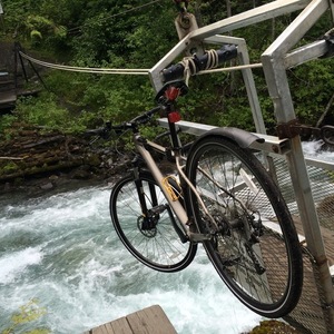 2016 Specialized Crosstrail Silver, gray or bare metal
