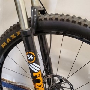 2015 Specialized Camber Expert Carbon 29 Black and Orange