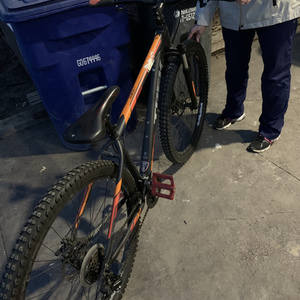 2016 Trek Marlin 5 Black and Orange