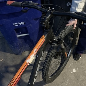 2016 Trek Marlin 5 Black and Orange