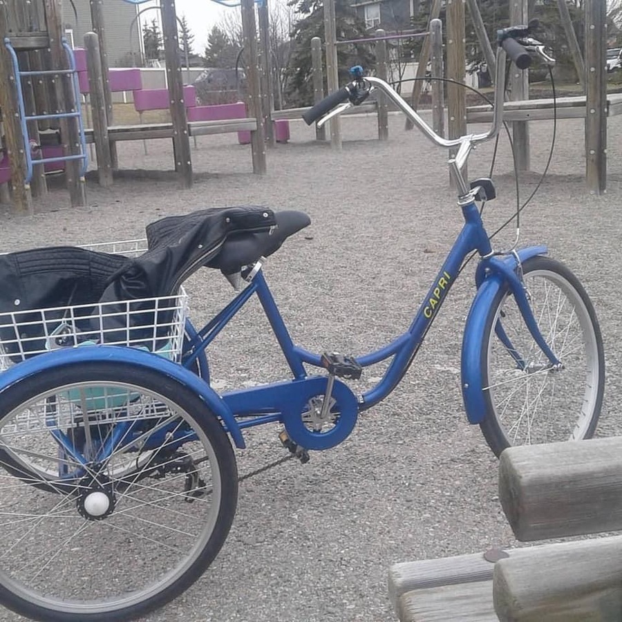 Tricycle photo