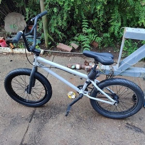 2021 Mongoose Legion L100 Silver, gray or bare metal