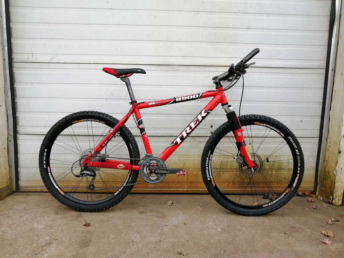 TREK 8900 レッド 26インチ 1999 Trek 8900 18