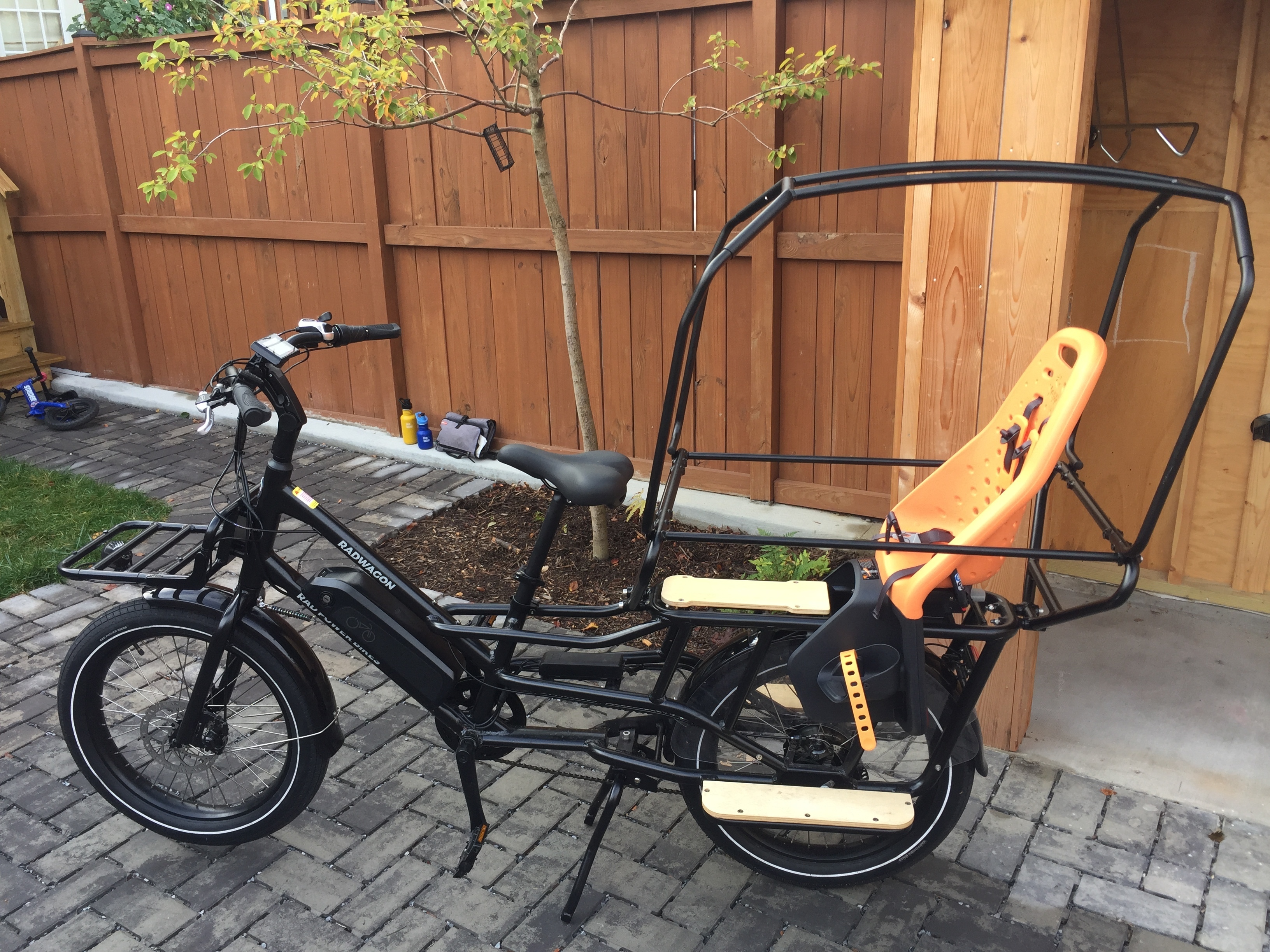 2021 Rad Power Bikes Radwagon 4 cargo bike (rear storage)